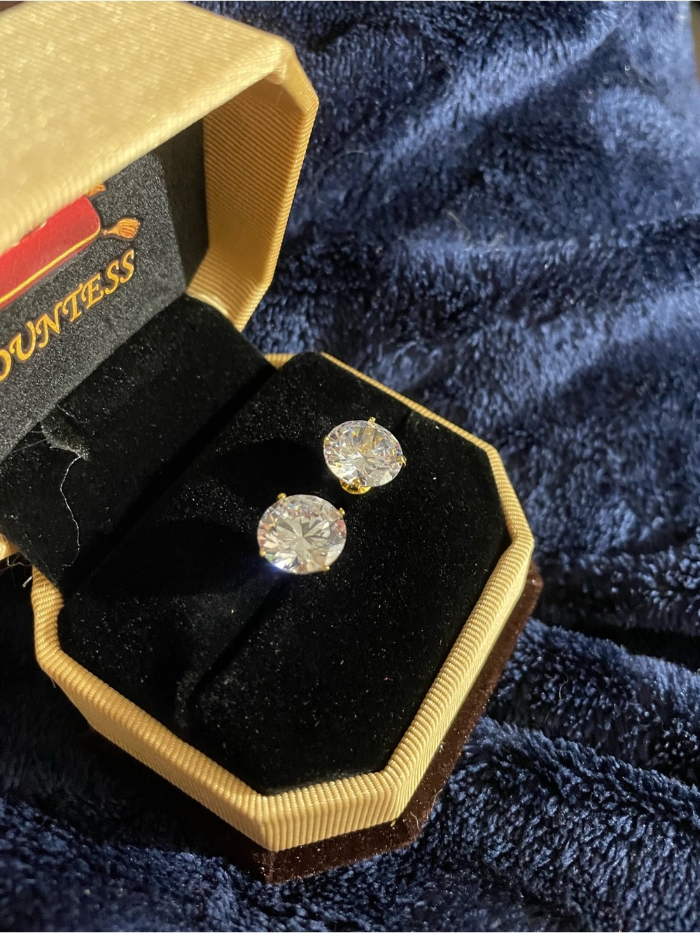 Star of Hollywood 10 CTTW Austrian Crystal Earrings Celebrity Edition - Picture 3 of 5